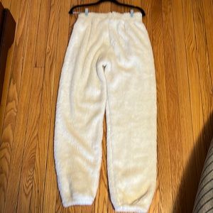 Off- white fuzzy aerie sweatpants